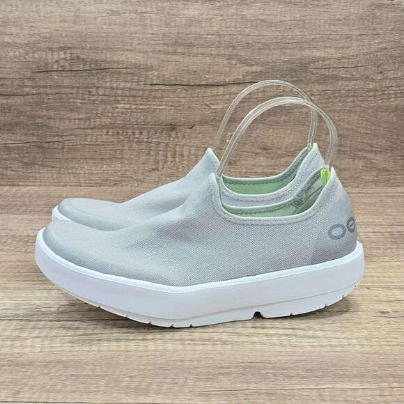 OOFOS OOmg Eezee Low Women's Size 8.5 Gray White Recovery Shoes (7012022-7) - Picture 3 of 9